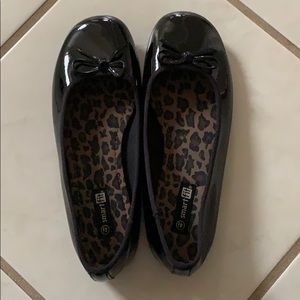 Simple Black Flats